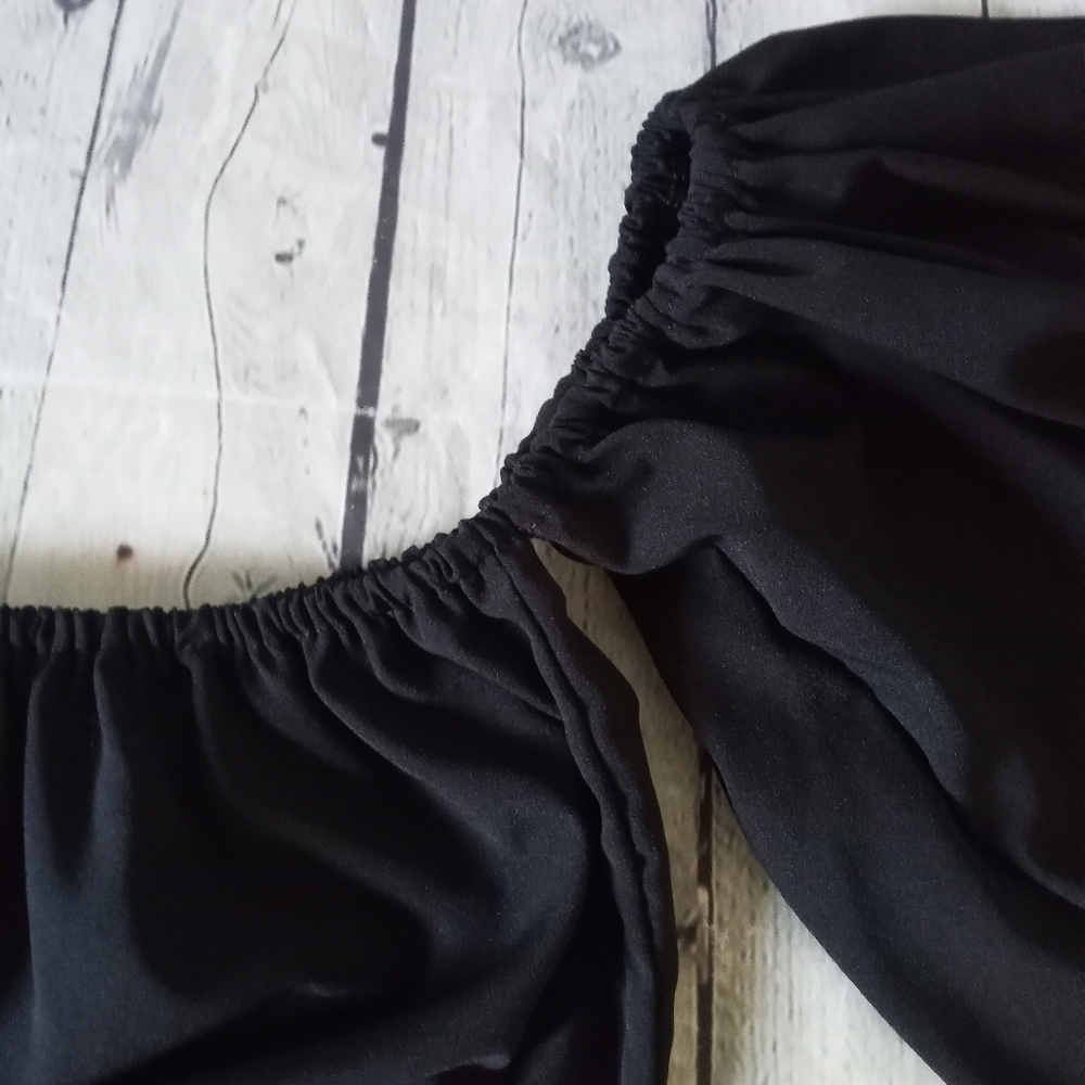 EUC Black Bandeau bell sleeve top - Small - Picture 7 of 7